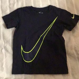 Nike tee